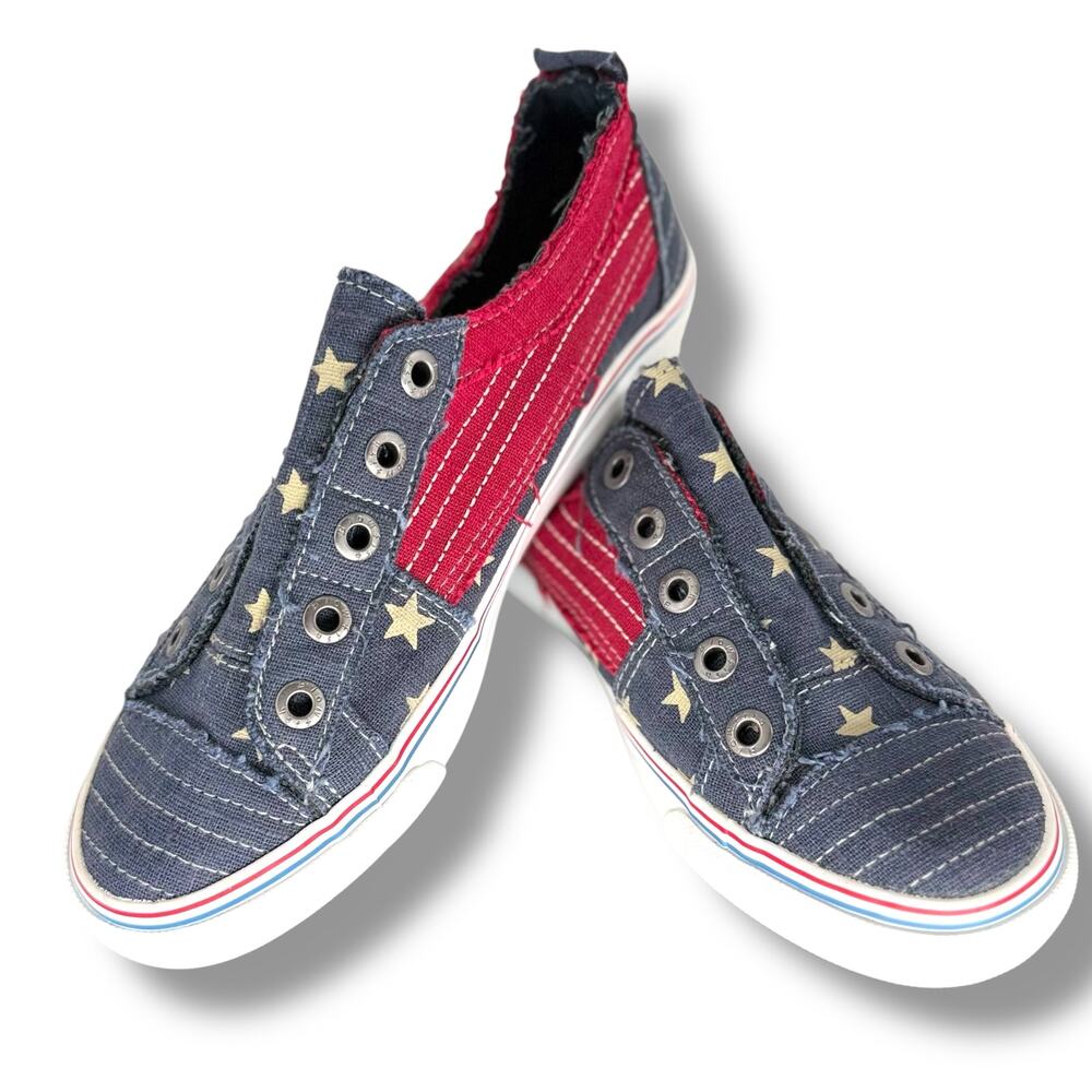Blowfish Malibu Womens Size 8 Red White Blue Stars Slip On Sneakers Americana